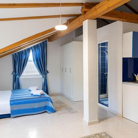 Guest House Aldin ウルツィニ エクステリア 写真