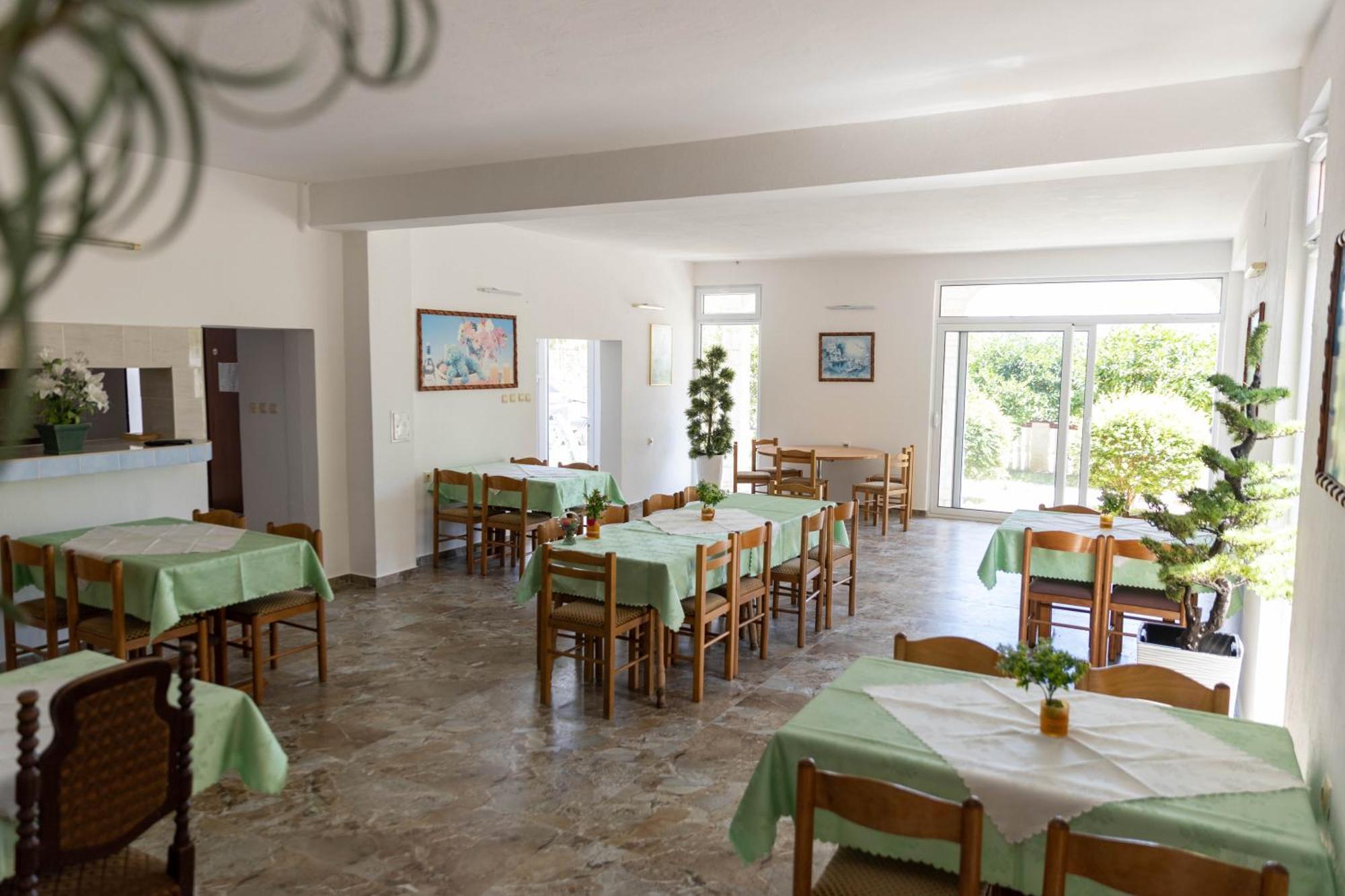 Guest House Aldin ウルツィニ エクステリア 写真