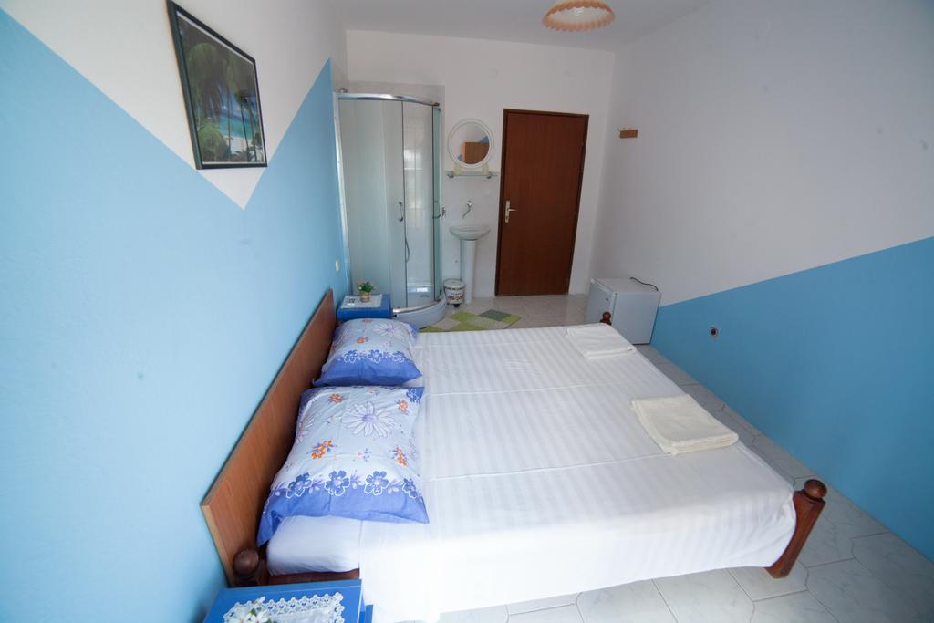 Guest House Aldin ウルツィニ エクステリア 写真