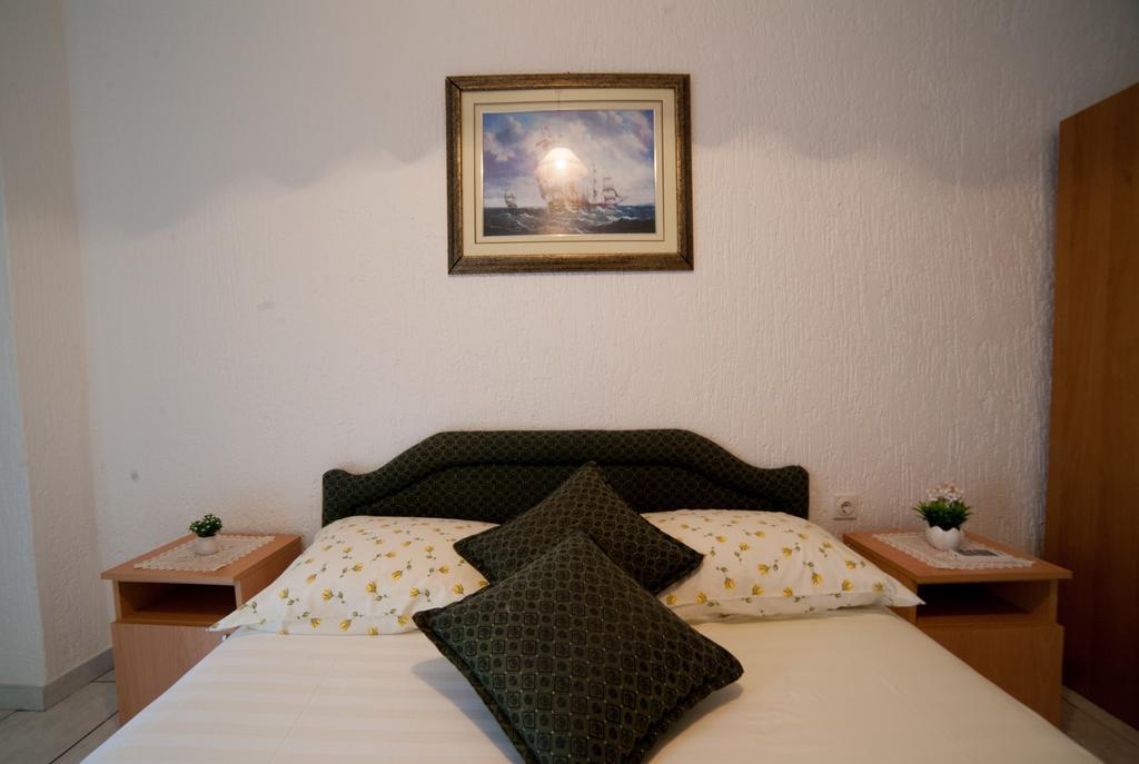 Guest House Aldin ウルツィニ エクステリア 写真