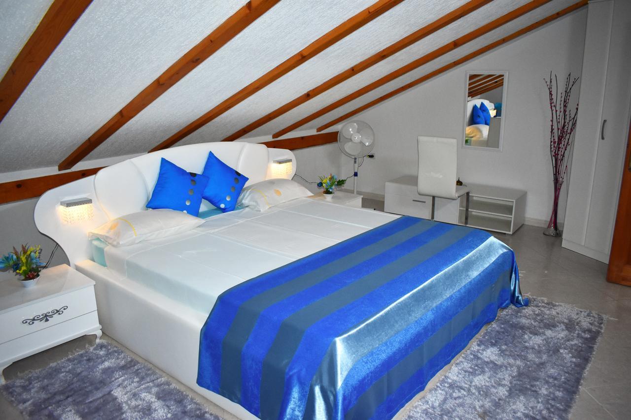Guest House Aldin ウルツィニ エクステリア 写真